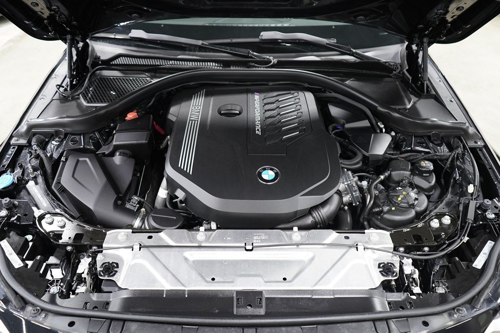 Used 2025 BMW M240i xDrive Coupe AWD/4WD image 20