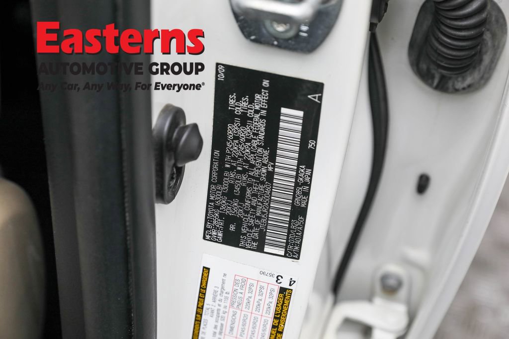 Used 2010 Toyota 4Runner Limited image 32