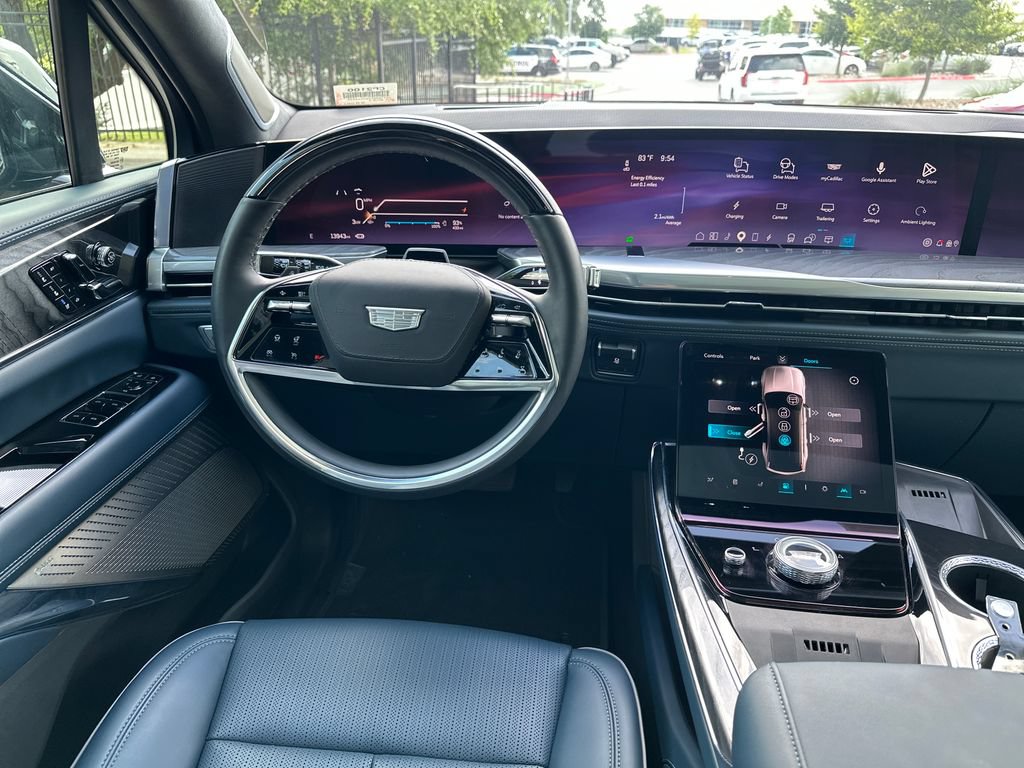 Certified 2025 Cadillac Escalade IQ Luxury 2 w/ LPO, Premium Carpet Package AWD/4WD image 33