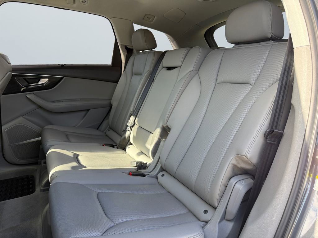 Used 2022 Audi Q7 3.0T Prestige w/ Prestige Package image 13