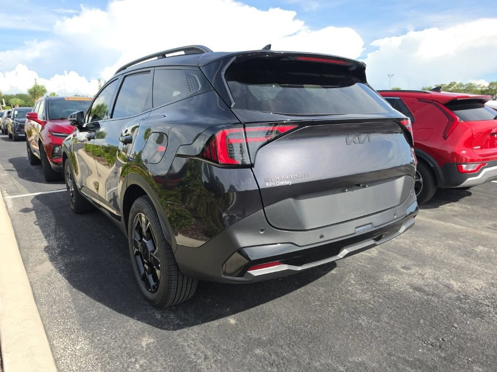 Certified 2026 Kia Sportage X-Line w/ X-Line Technology Package AWD/4WD image 11