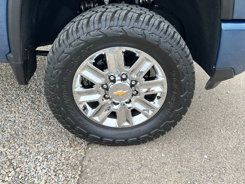 Used 2024 Chevrolet Silverado 3500 High Country w/ High Country Premium Package image 10