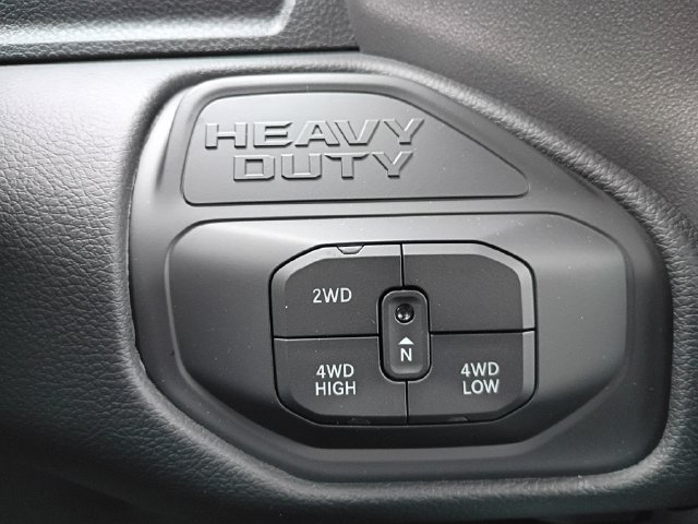 New 2026 RAM 3500 Big Horn AWD/4WD image 15