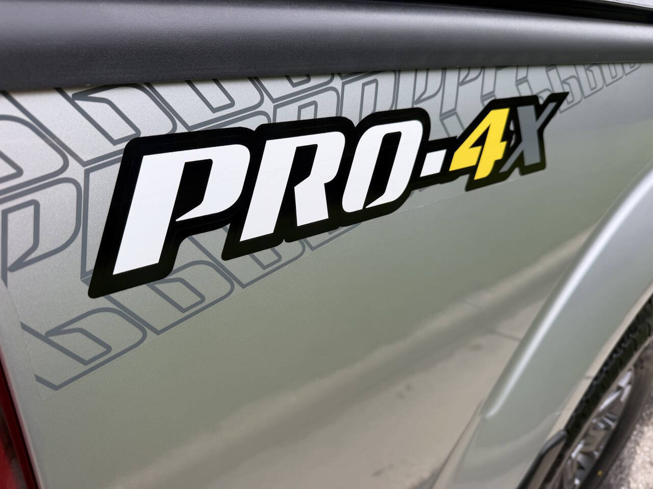 Used 2016 Nissan Frontier PRO-4X AWD/4WD image 16