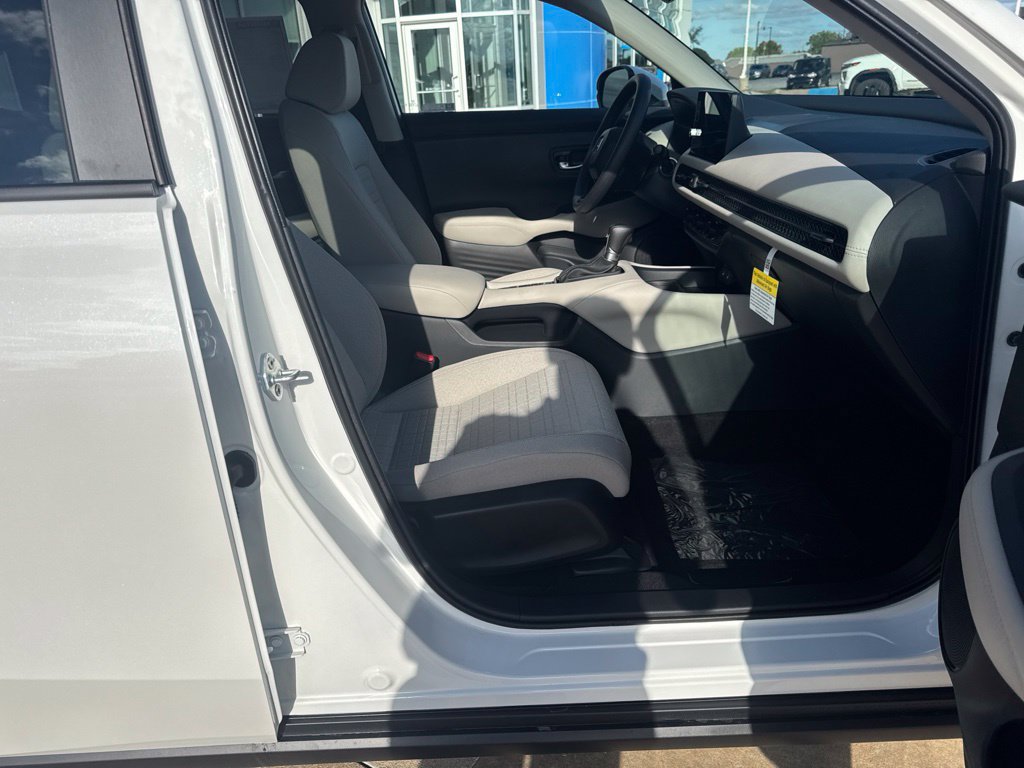 New 2027 Honda HR-V LX image 32