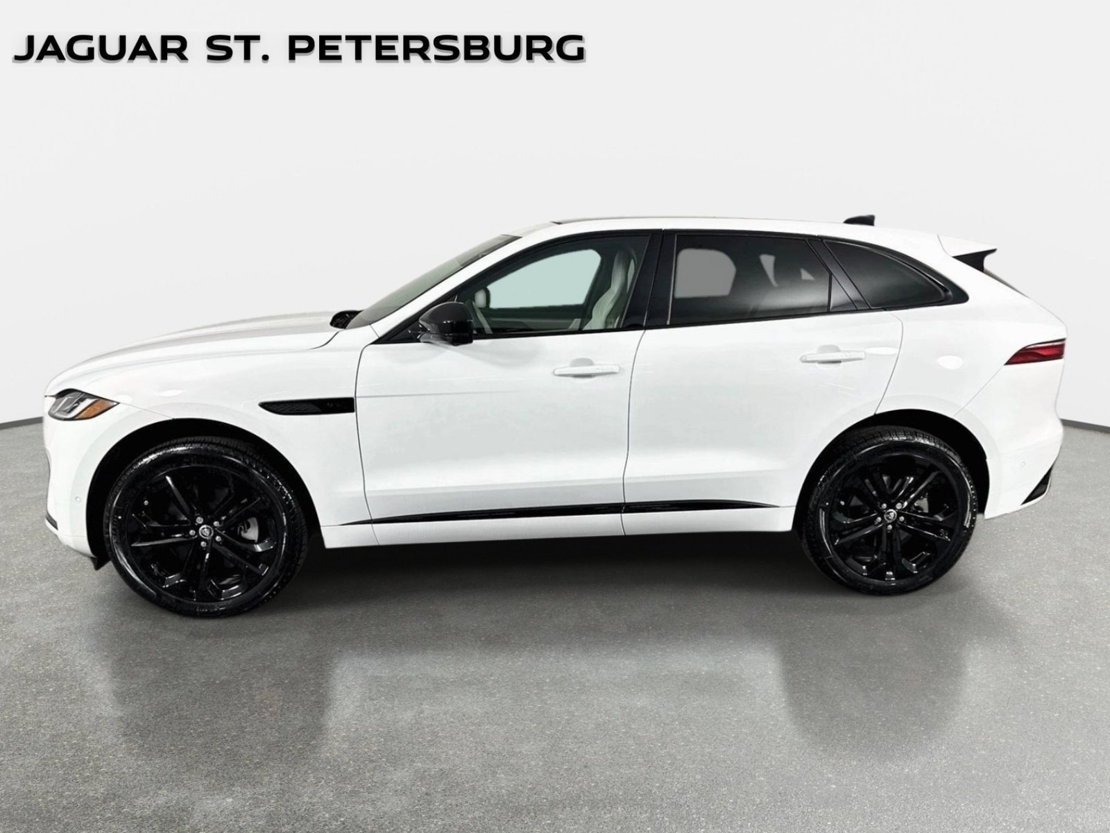 New 2026 Jaguar F-PACE R-Dynamic S AWD/4WD image 8