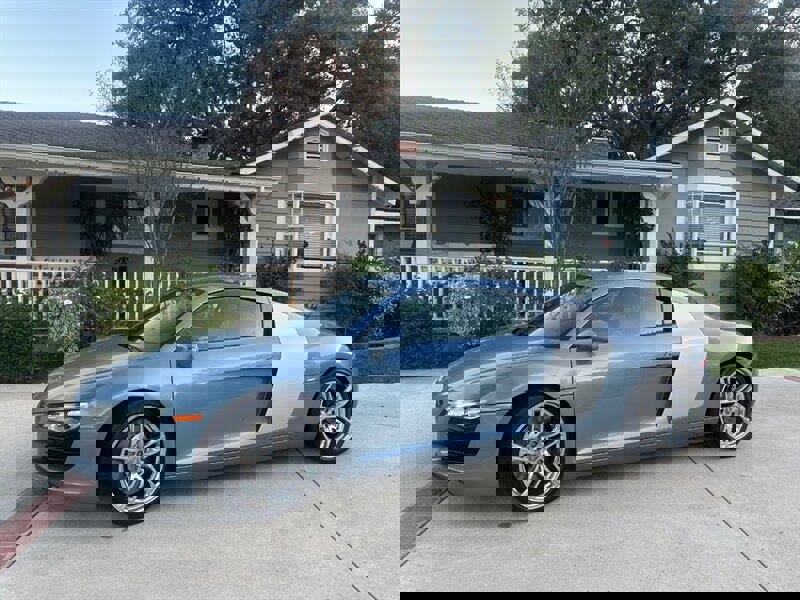 Used 2009 Audi R8 V8 w/ Enhanced Leather Pkg image 4