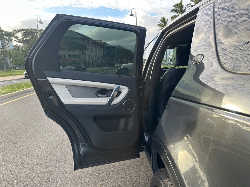 Used 2021 Land Rover Discovery Sport S R-Dynamic image 19