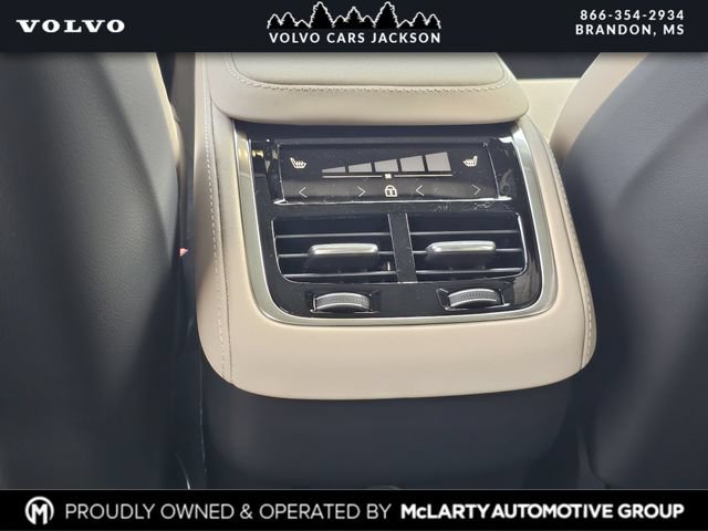 New 2026 Volvo XC90 B6 Plus w/ Protection Package Premier AWD/4WD image 15