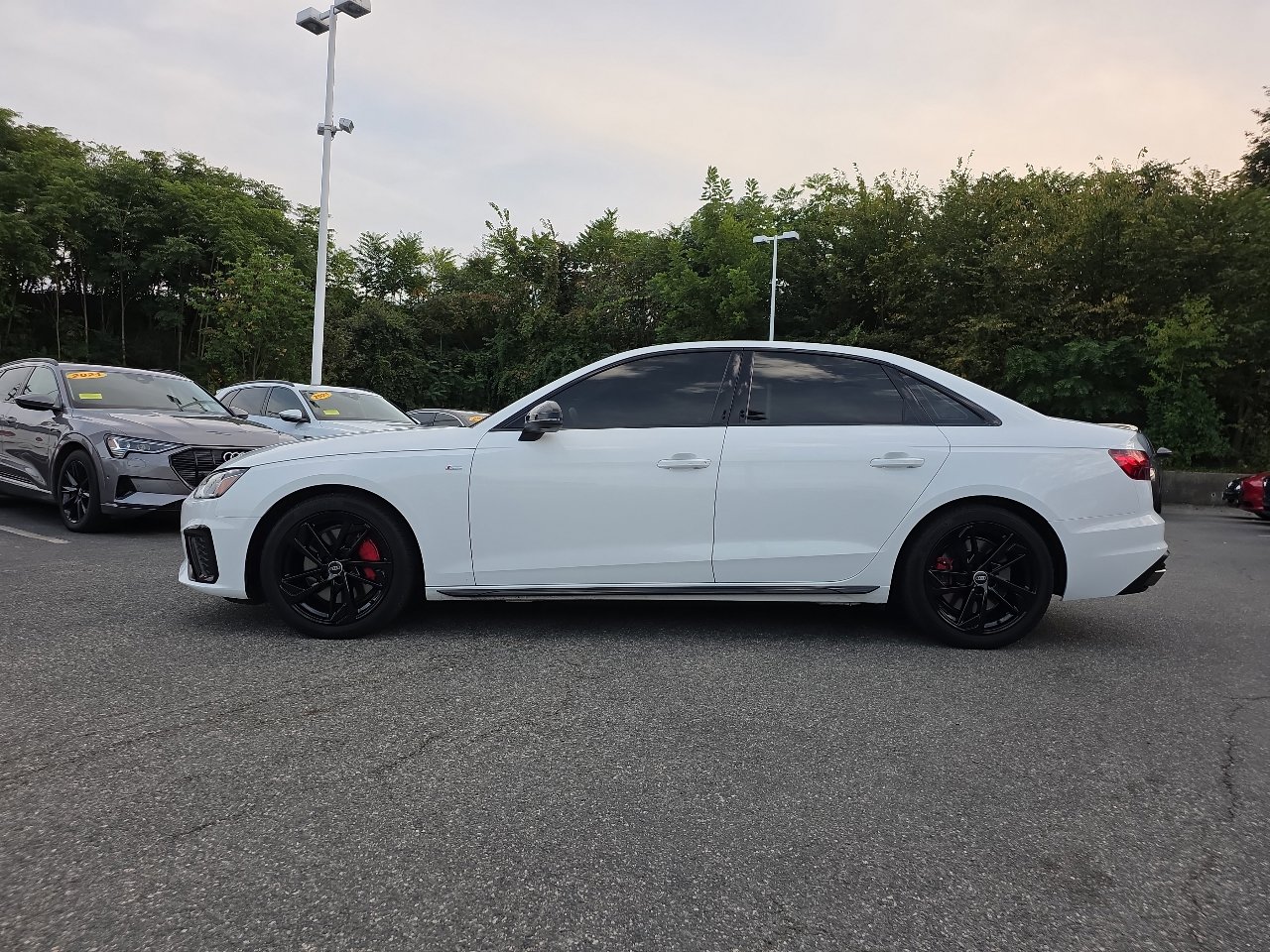 Used 2023 Audi A4 2.0T Premium Plus w/ Premium Plus Package image 7