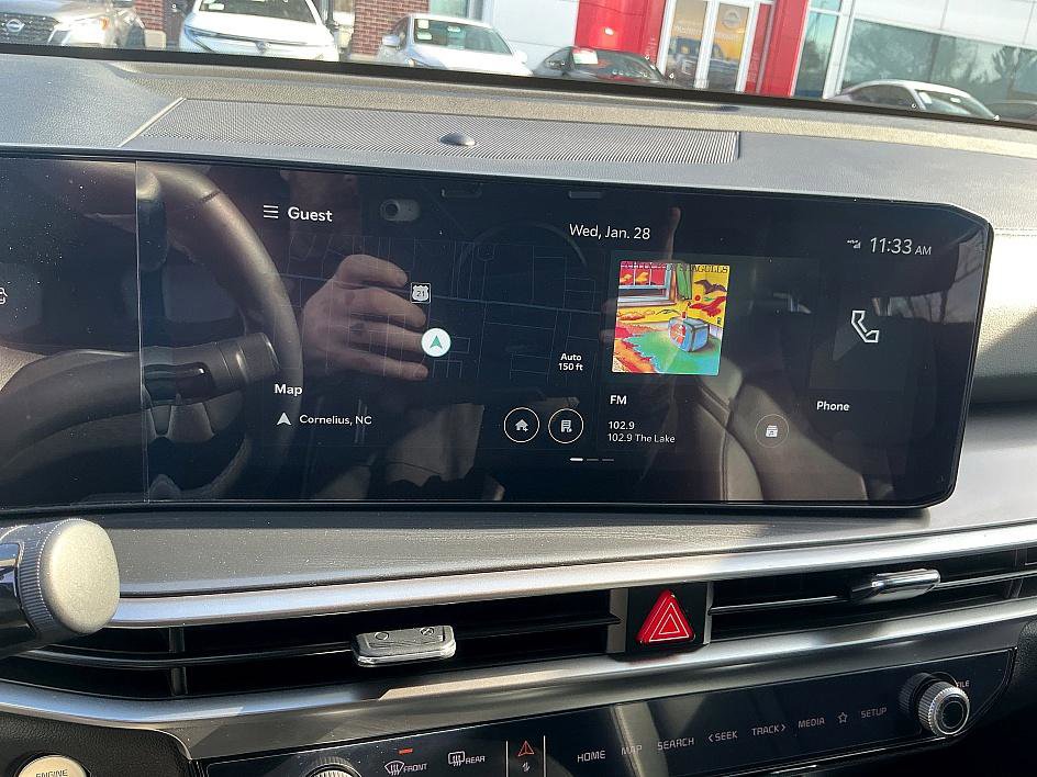 Used 2025 Kia Sorento EX image 24