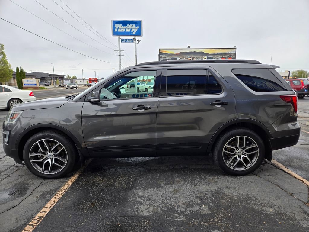 Used 2016 Ford Explorer Sport AWD/4WD image 4