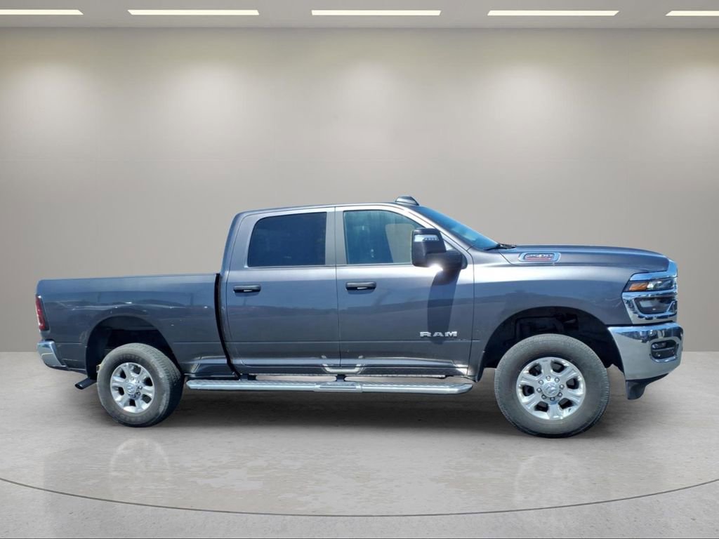 Used 2025 RAM 2500 Big Horn AWD/4WD image 2