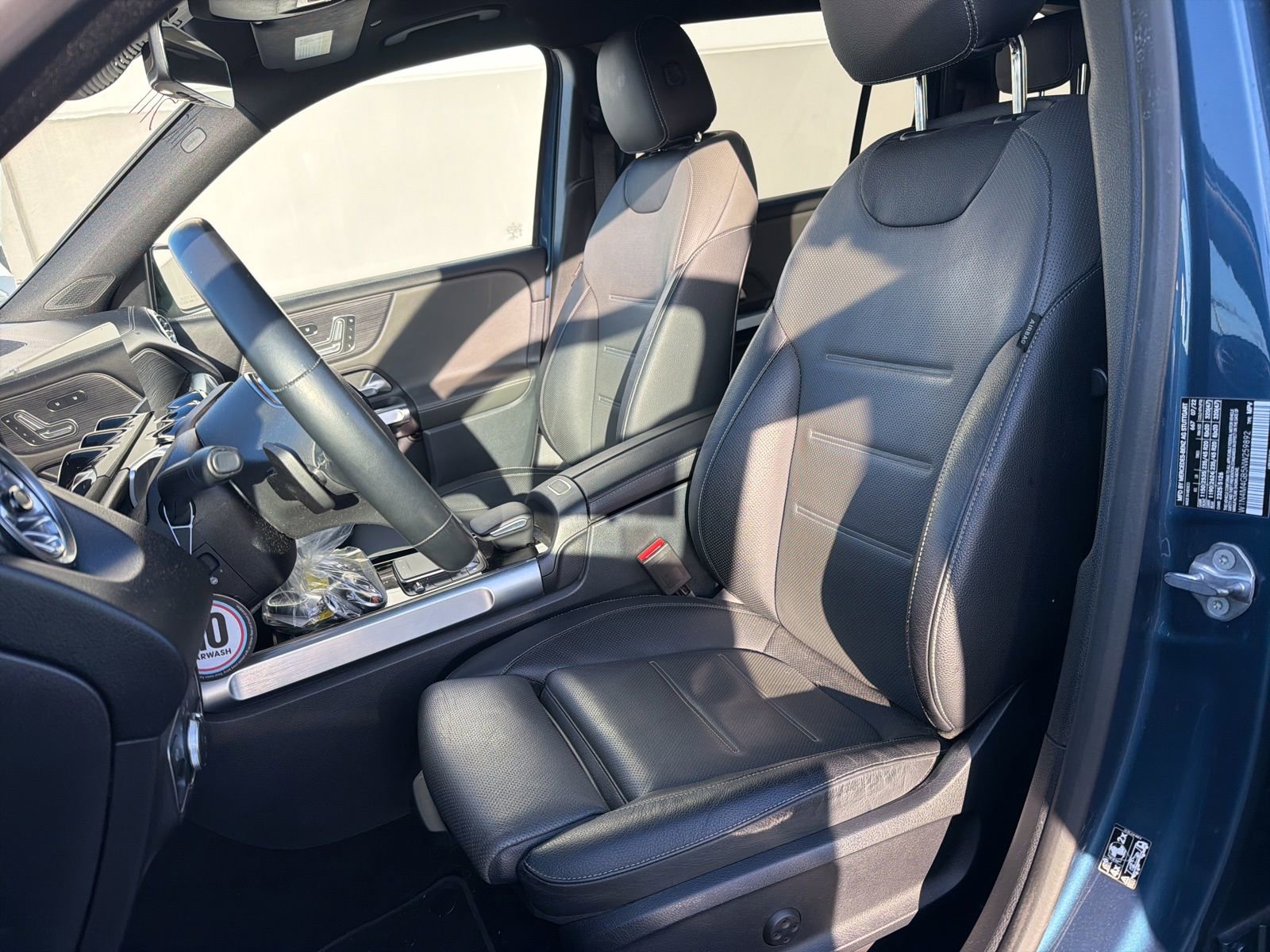 Used 2022 Mercedes-Benz GLB 250 image 11