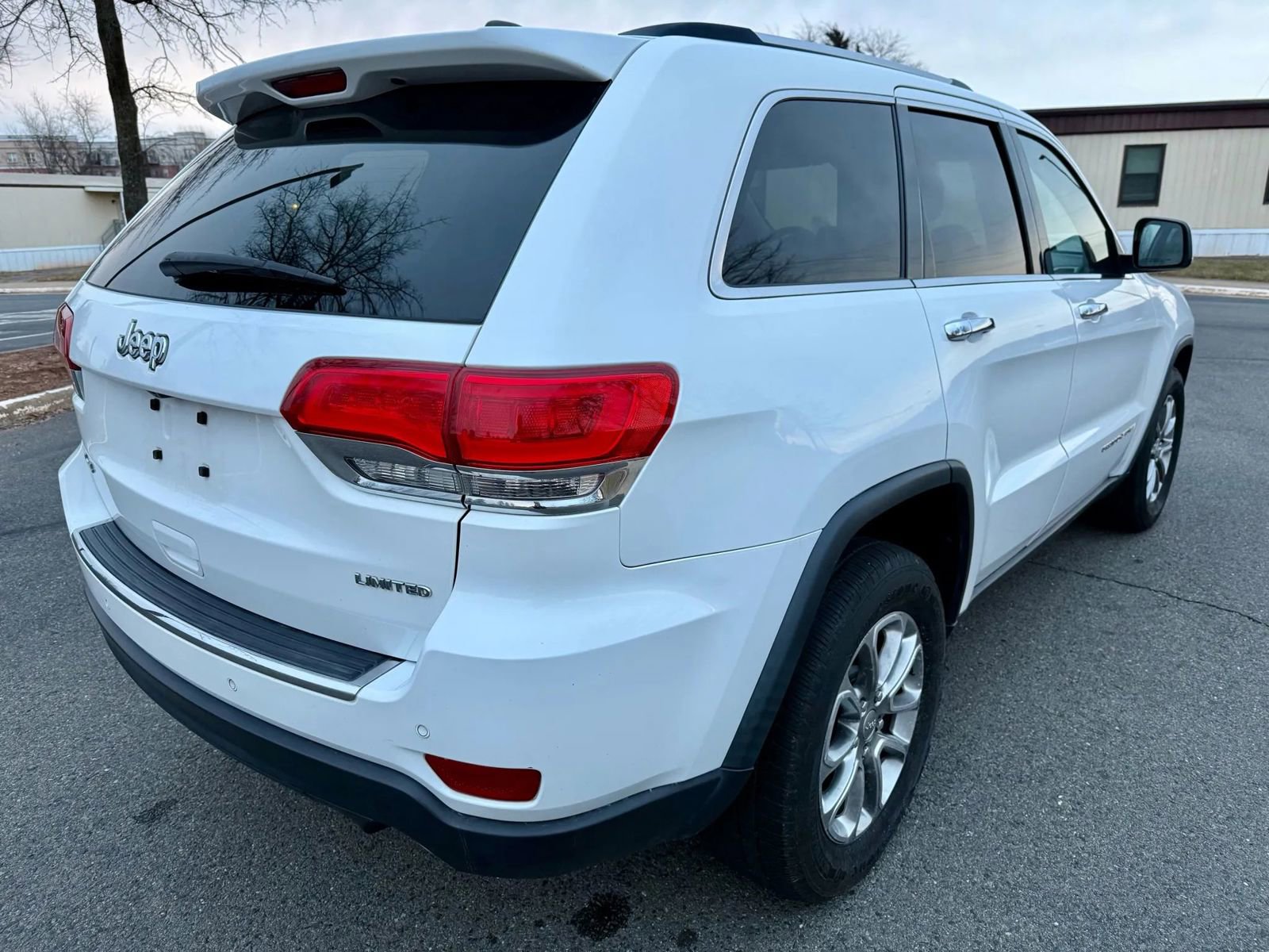 Used 2014 Jeep Grand Cherokee Limited image 6