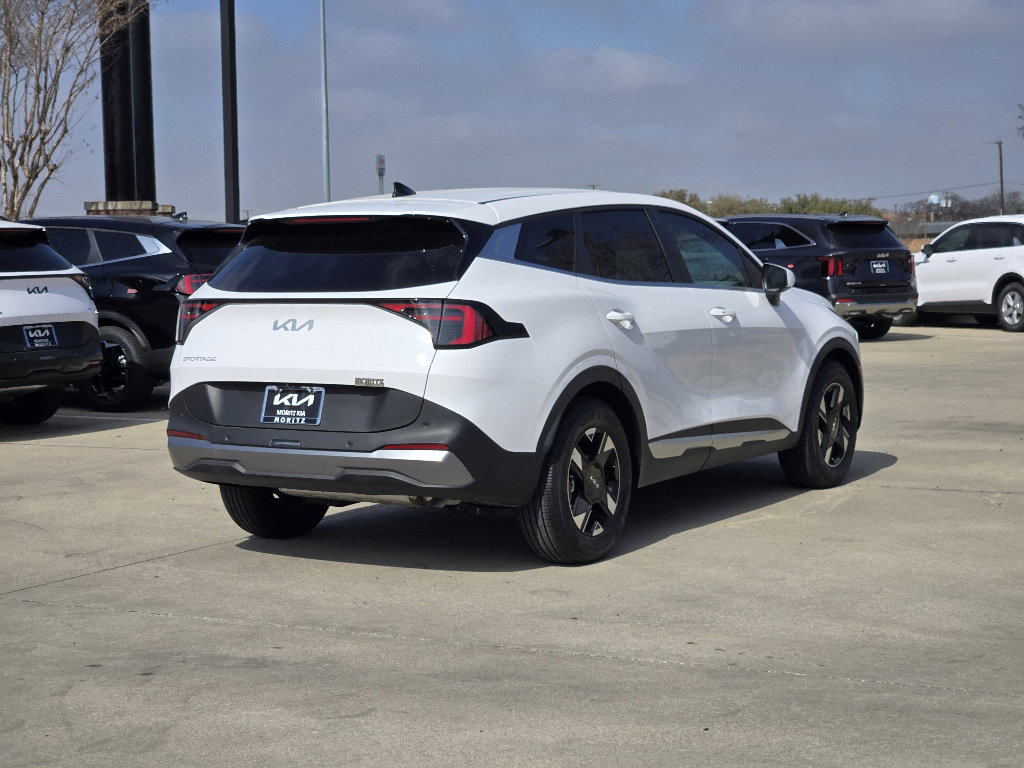 New 2026 Kia Sportage LX image 4