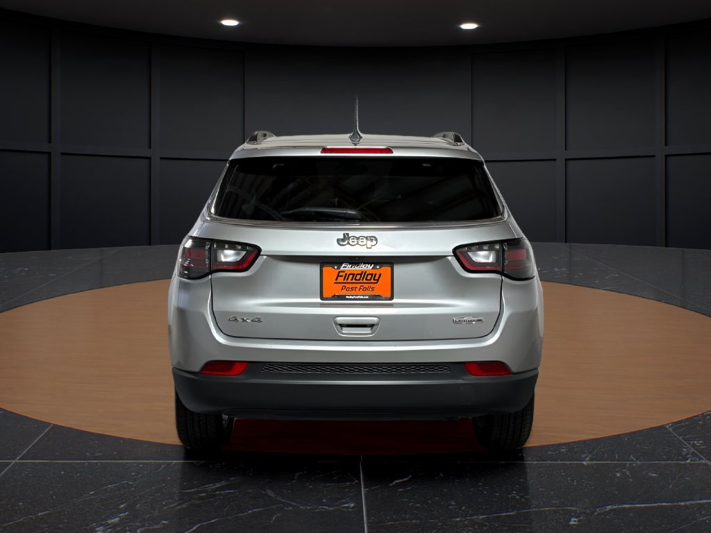 Certified 2022 Jeep Compass Latitude w/ Sun and Sound Group AWD/4WD image 4