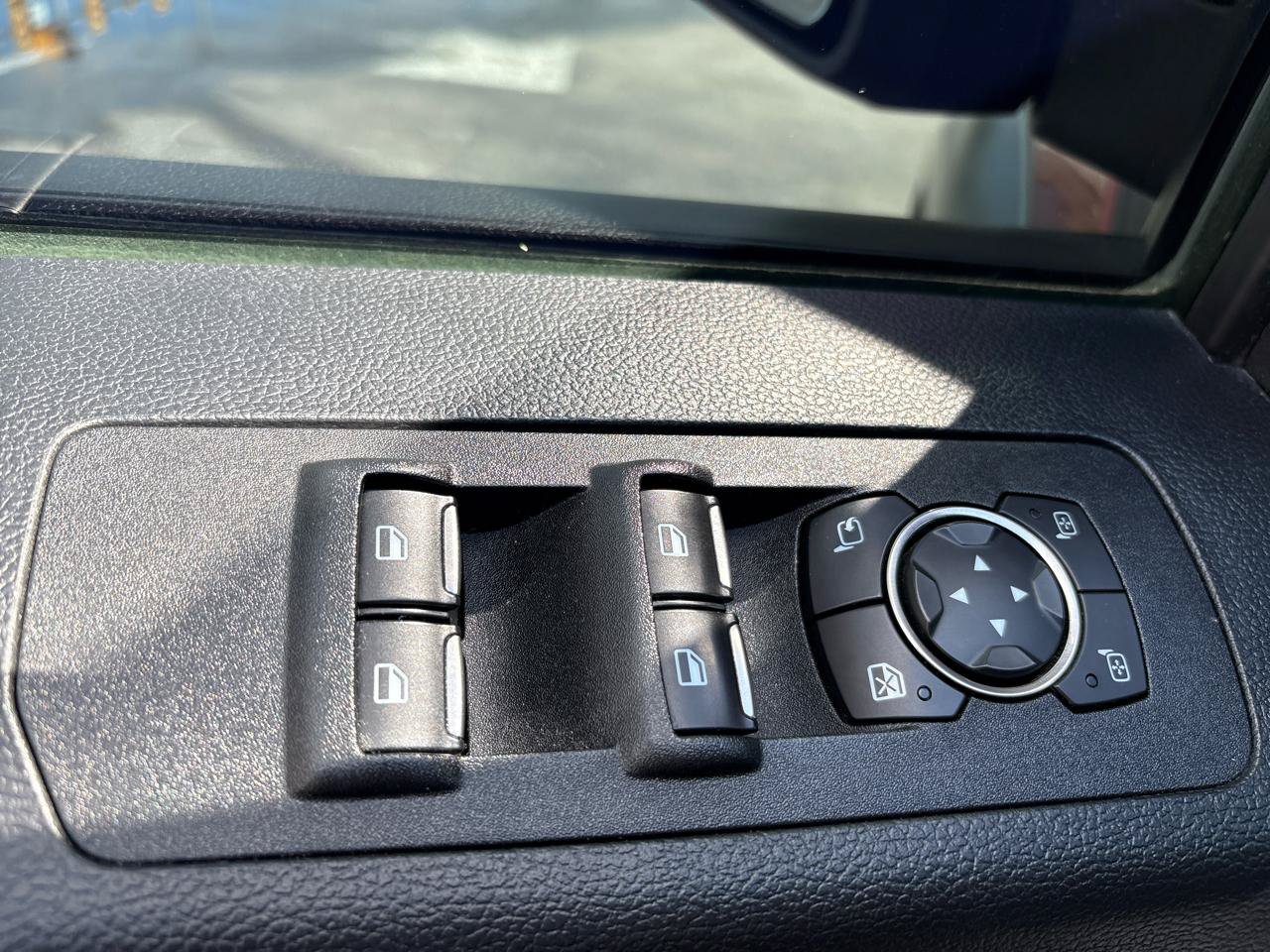 Used 2019 Ford F150 Raptor w/ Equipment Group 802A Luxury AWD/4WD image 16
