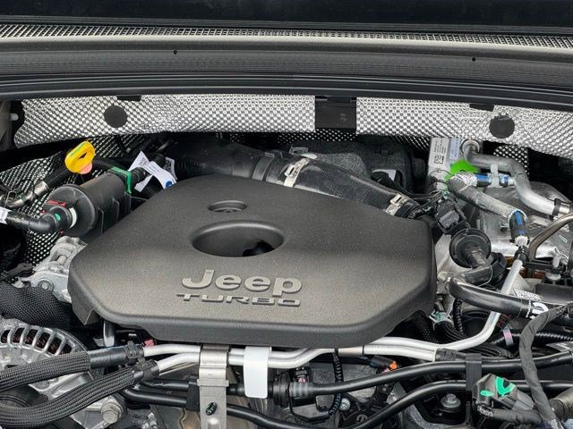 New 2026 Jeep Grand Cherokee Altitude AWD/4WD image 43