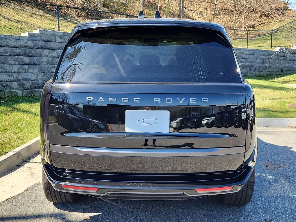New 2026 Land Rover Range Rover Long Wheelbase SE AWD/4WD image 7