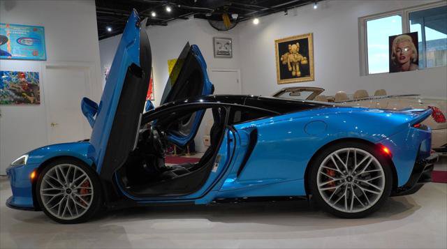 Used 2022 McLaren GT RWD image 14