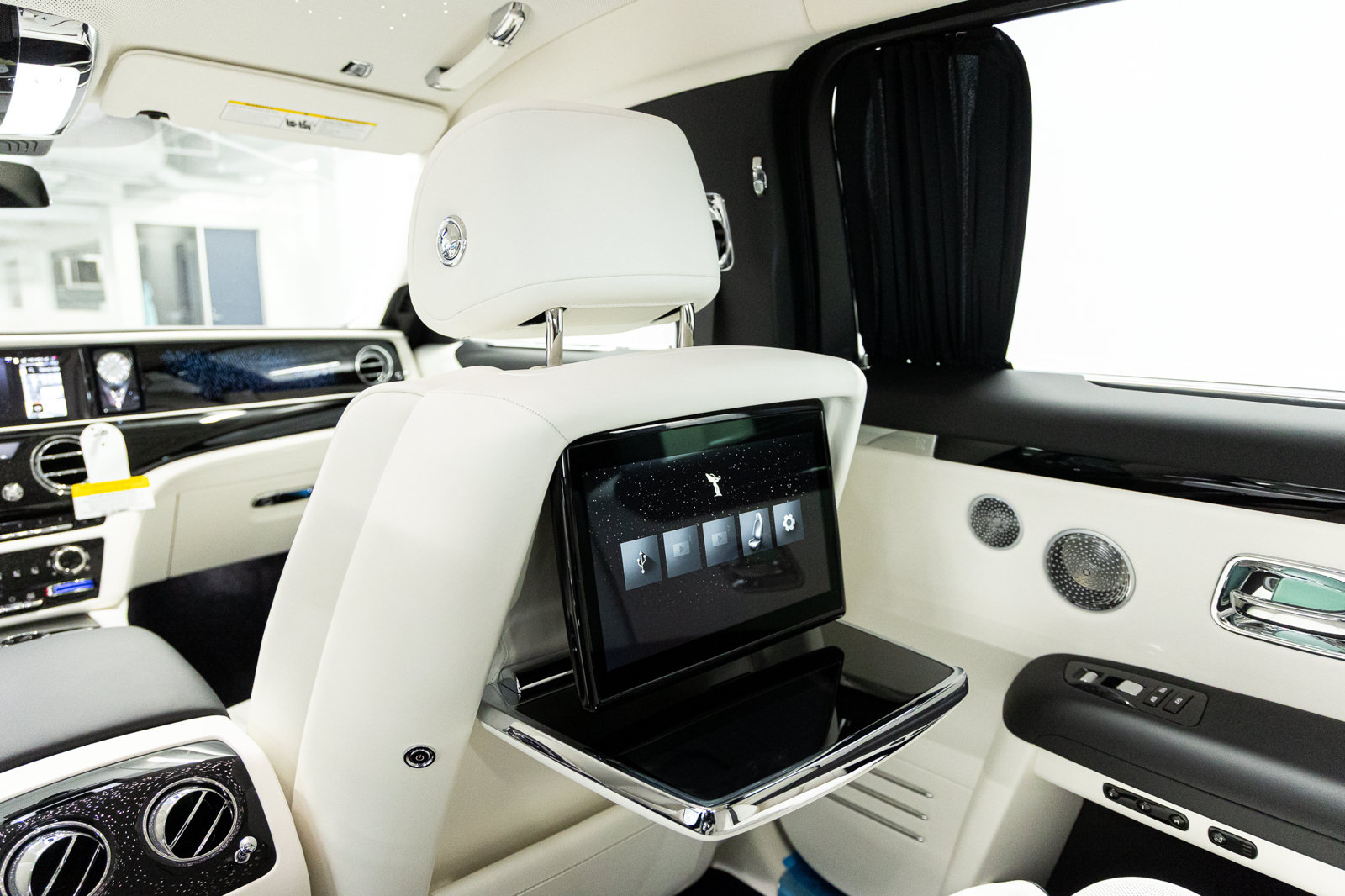 New 2027 Rolls-Royce Ghost Extended Wheelbase AWD/4WD image 67