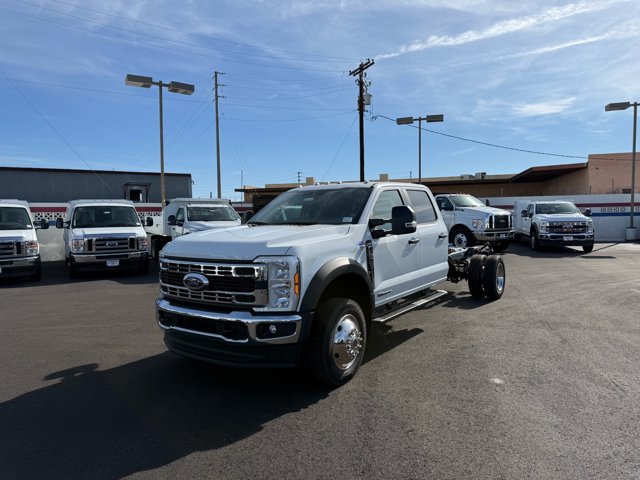 New 2026 Ford F550 4x4 Crew Cab image 5