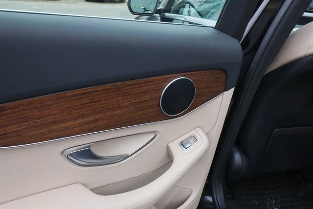 Used 2019 Mercedes-Benz C 300 4MATIC Sedan image 44