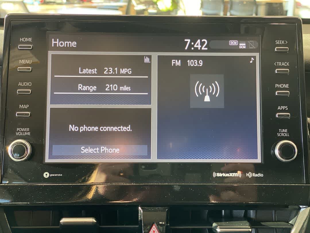 Used 2024 Toyota Camry XLE FWD image 19