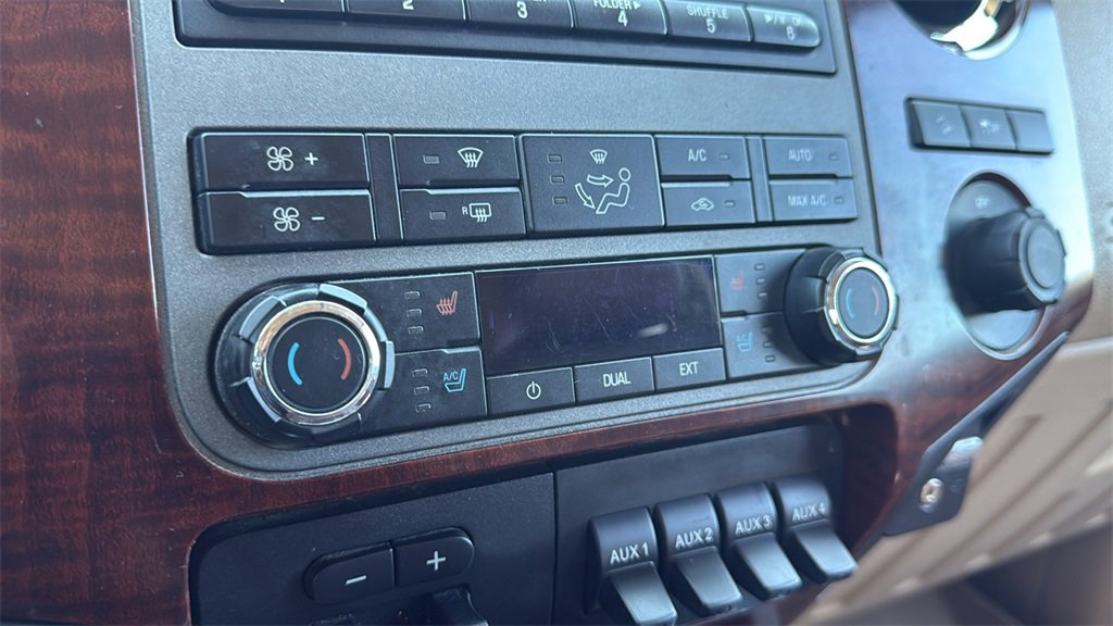 Used 2012 Ford F350 King Ranch w/ King Ranch w/Chrome Pkg image 26