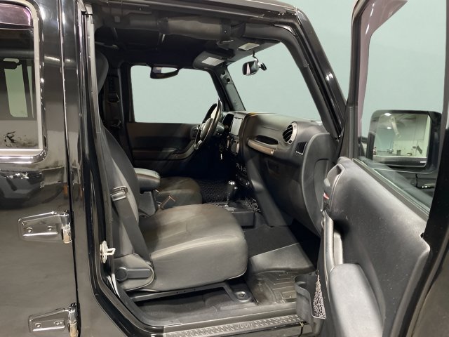 Used 2016 Jeep Wrangler Unlimited Sport w/ Quick Order Package 24S AWD/4WD image 30