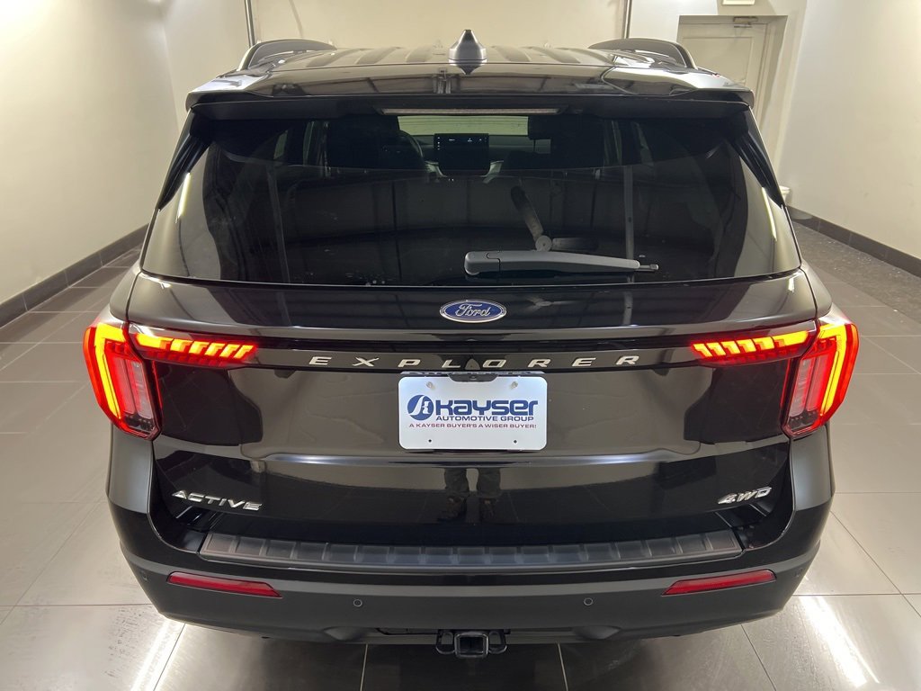 New 2026 Ford Explorer Active image 5