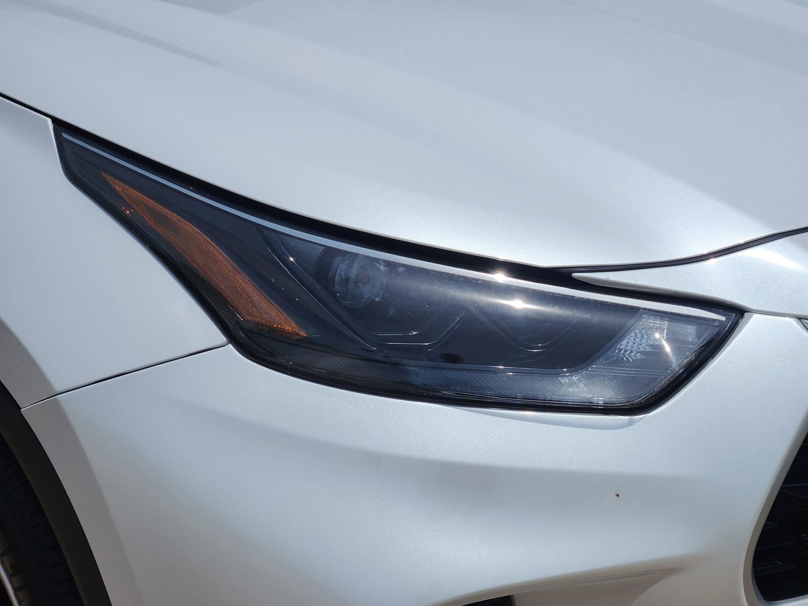 Used 2023 Toyota Highlander XLE FWD image 11