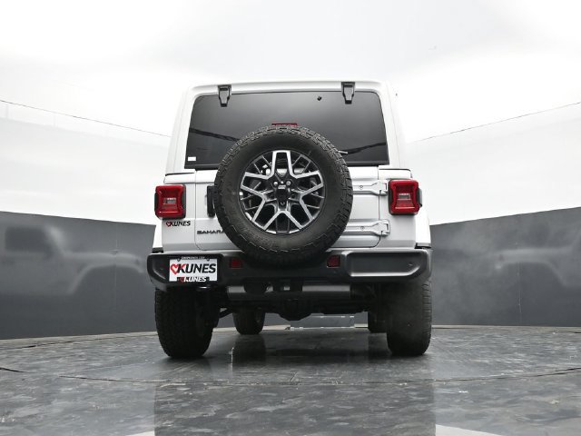 New 2026 Jeep Wrangler Unlimited Sahara AWD/4WD image 44