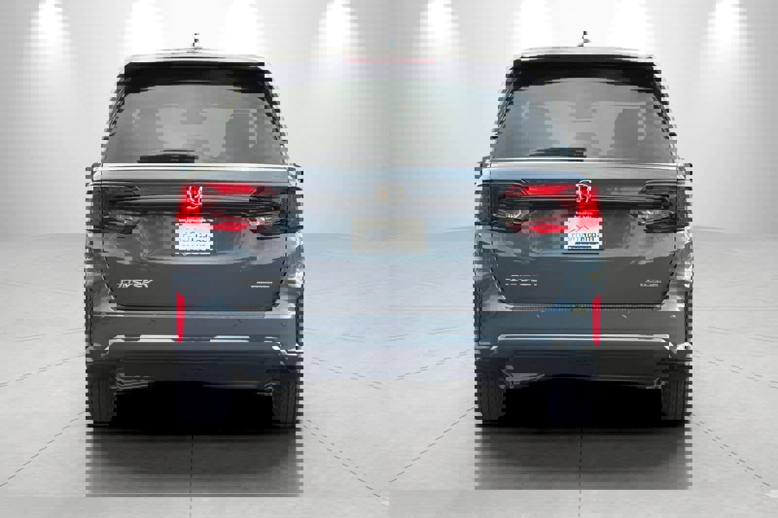 New 2026 Honda Odyssey Touring image 7