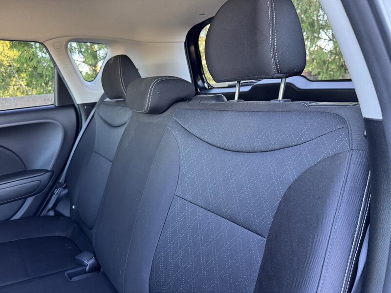 Used 2016 Kia Soul image 14