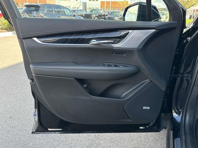 Certified 2024 Cadillac XT6 Premium Luxury w/ LPO, Floor Liner Package AWD/4WD image 16