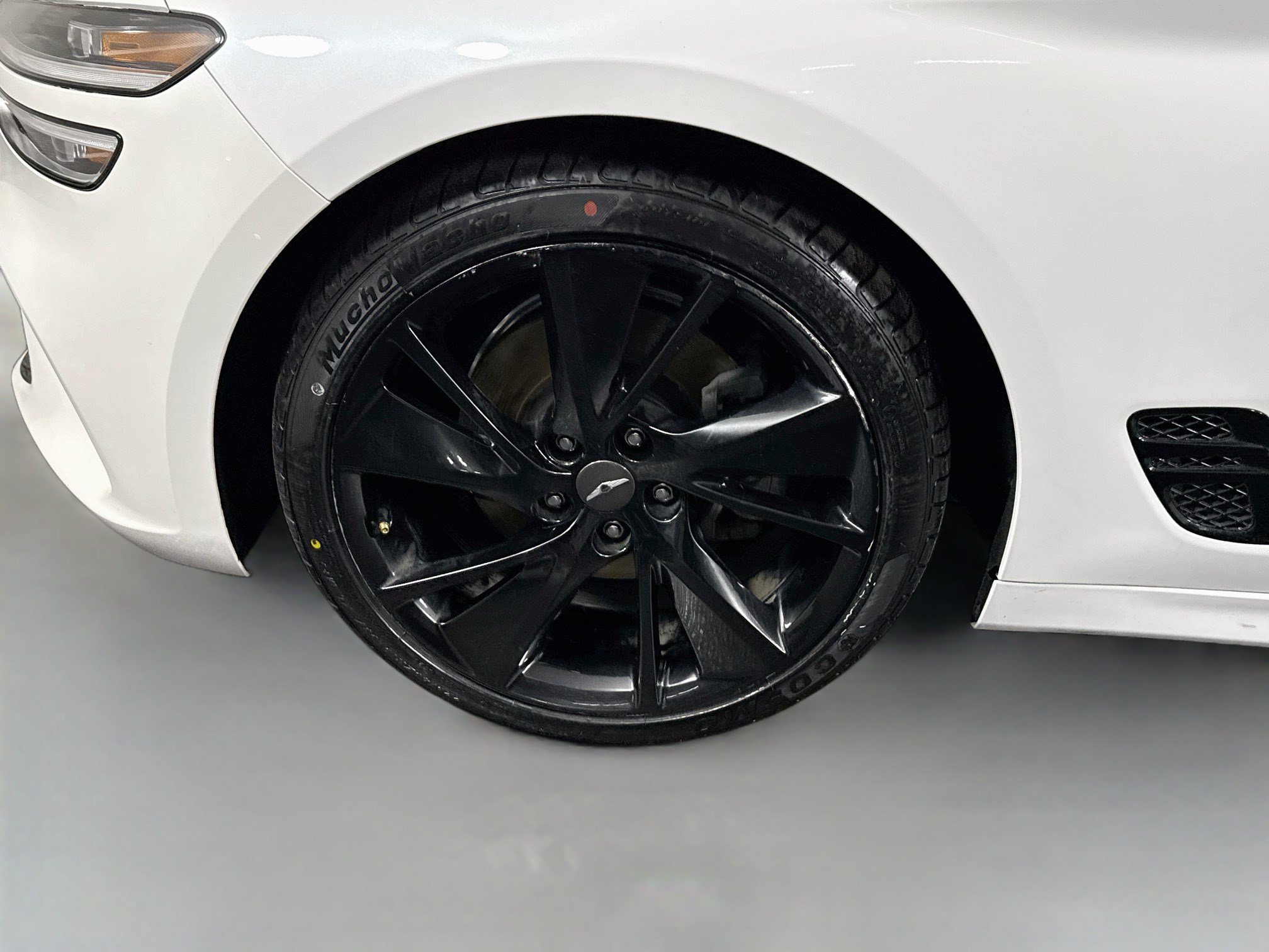 Used 2023 Genesis G70 2.0T w/ Sport Prestige Package RWD image 38