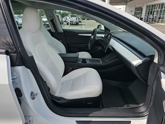 Used 2021 Tesla Model 3 Standard Range Plus image 12