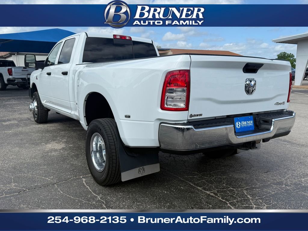 Used 2024 RAM 3500 Tradesman w/ Chrome Appearance Group AWD/4WD image 7