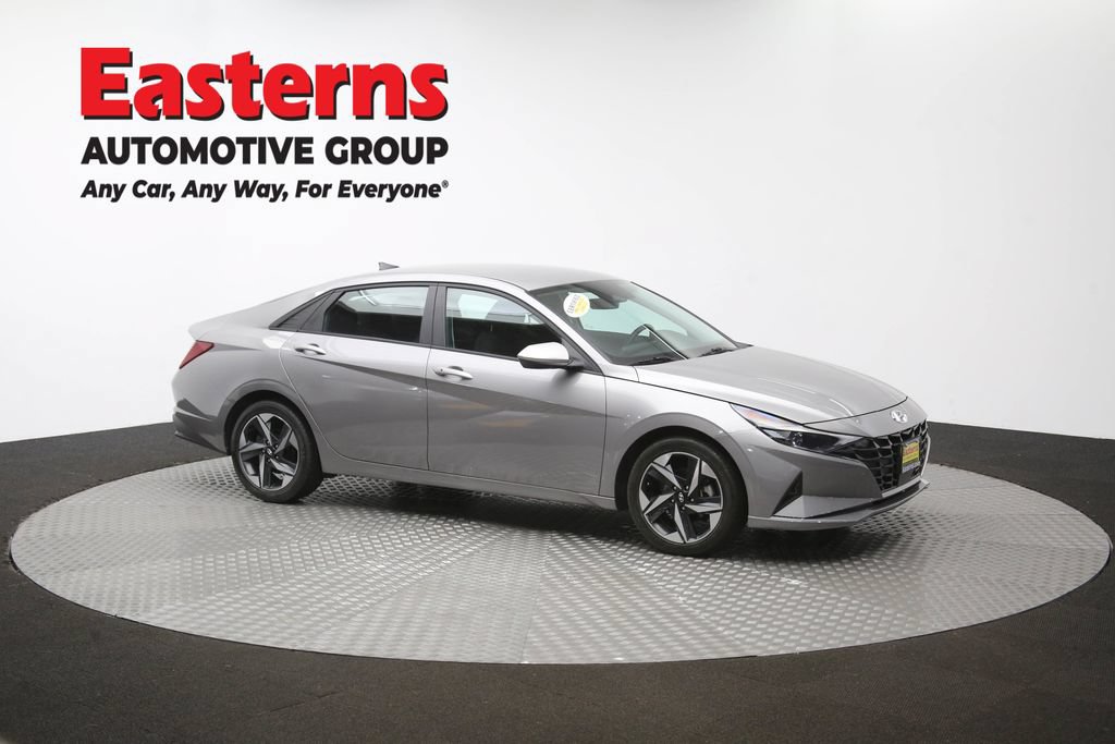 Used 2023 Hyundai Elantra SEL w/ Convenience Package FWD image 42