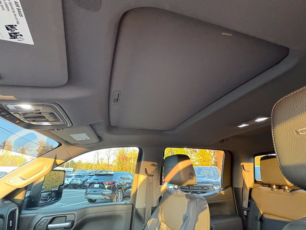 Used 2021 GMC Sierra 1500 Denali w/ Denali Carbonpro Edition AWD/4WD image 21