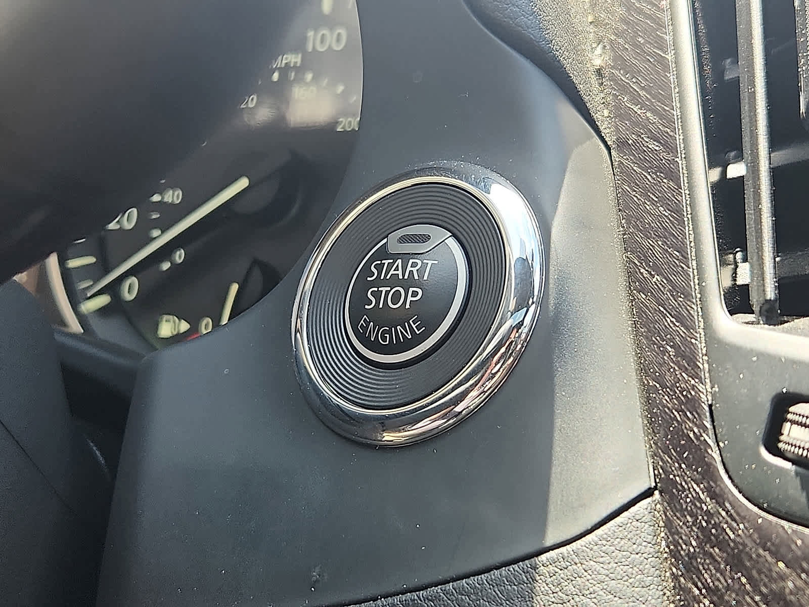 Used 2023 INFINITI Q50 Sensory image 27