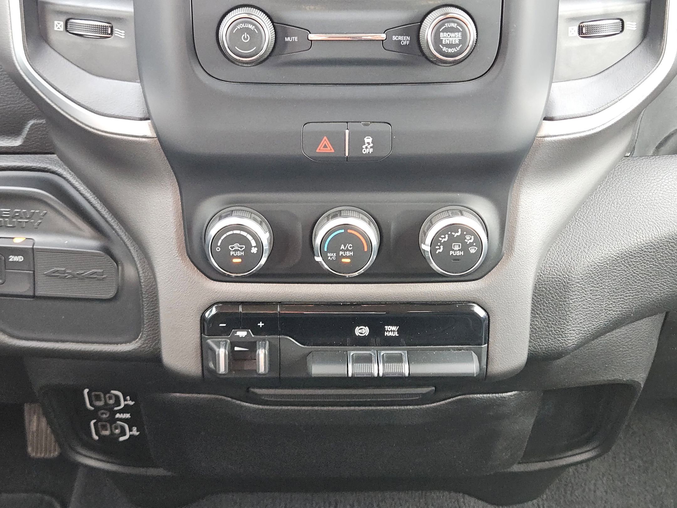 Used 2019 RAM 2500 Big Horn AWD/4WD image 19