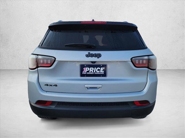 Used 2024 Jeep Compass Latitude w/ Altitude Special Edition AWD/4WD image 6