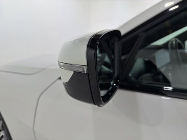 Certified 2023 BMW 430i xDrive Coupe w/ Convenience Package image 9