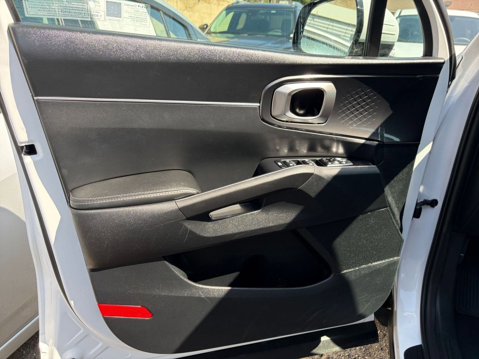 Used 2024 Kia Sorento S FWD image 18