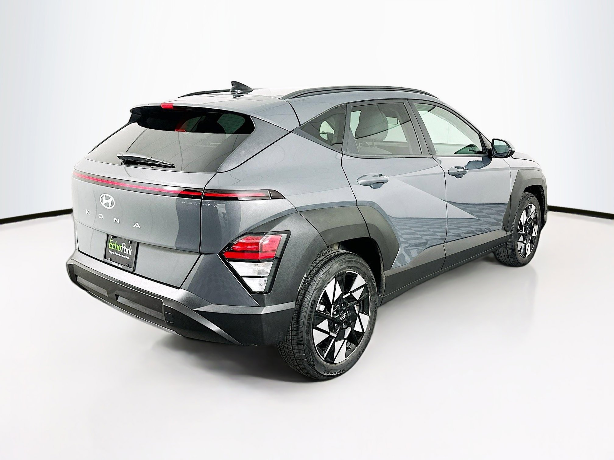 Used 2025 Hyundai Kona SEL image 9