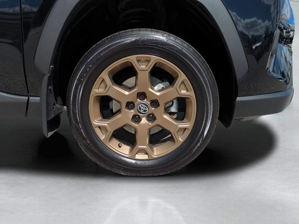Used 2024 Toyota RAV4 AWD Hybrid image 10
