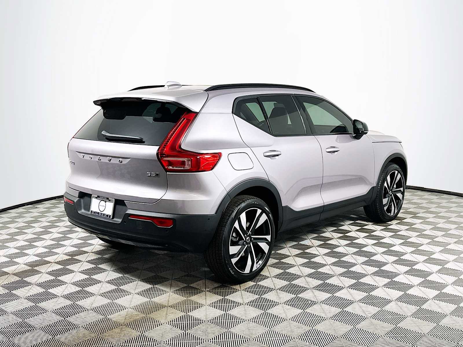 New 2026 Volvo XC40 B5 Ultra w/ Climate Package image 7